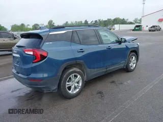 2024 GMC Terrain SLE z VIN 3GKALMEG4RL249642, wystawiony jako IAAI lot #42248039 z przebiegiem 11 695 mil mil oraz . Historia ofert i sprzedaży dostępna na DreamBid. Obrazek 4.