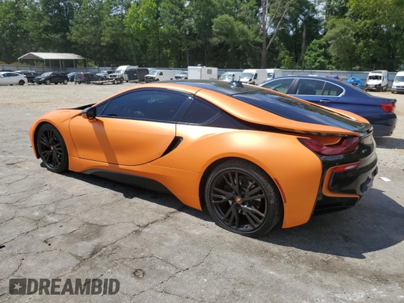 2015 BMW i8 z VIN WBY2Z2C55FV391447, wystawiony jako Copart lot #60150713 z przebiegiem 84 305 mil mil oraz . Historia ofert i sprzedaży dostępna na DreamBid. Obrazek 2.