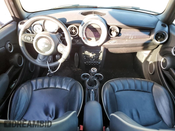 2014 MINI Convertible S with VIN WMWZP3C54ET298129, listed as a Copart auction lot 88523065 with 54,788 mi miles and Salvage title. Bid and sale history available at DreamBid. Image 8.