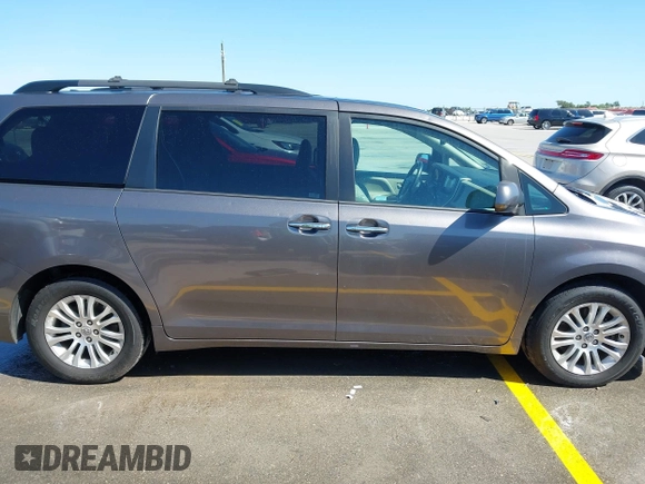 2017 Toyota Sienna XLE Auto Access Seat with VIN 5TDYZ3DC2HS778209, listed as a IAAI auction lot 42225530 with 164,524 mi miles and . Bid and sale history available at DreamBid. Image 13.