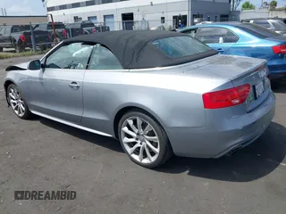 2015 Audi A5 Premium Plus z VIN WAUMFAFH6FN006946, wystawiony jako IAAI lot #42188356 z przebiegiem 147 402 mil mil oraz . Historia ofert i sprzedaży dostępna na DreamBid. Obrazek 3.