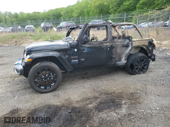 2023 Jeep Wrangler Sahara z VIN 1C4JJXP66PW698724, wystawiony jako Copart lot #55587825 z przebiegiem Nie podano mil oraz Nie do naprawy • Non repairable. Historia ofert i sprzedaży dostępna na DreamBid. Obrazek 1.
