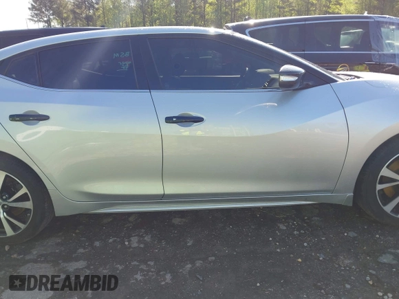 2018 Nissan Maxima S with VIN 1N4AA6AP0JC364148, listed as a IAAI auction lot 41984524 with 24,419 mi miles and . Bid and sale history available at DreamBid. Image 13.