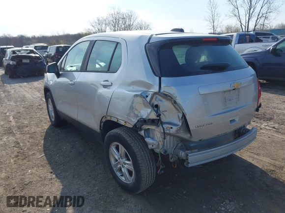 2018 Chevrolet Trax LS with VIN KL7CJNSB6JB510894, listed as a IAAI auction lot 42045055 with 118,647 mi miles. Bid and sale history available at carsss.com. Image 3.