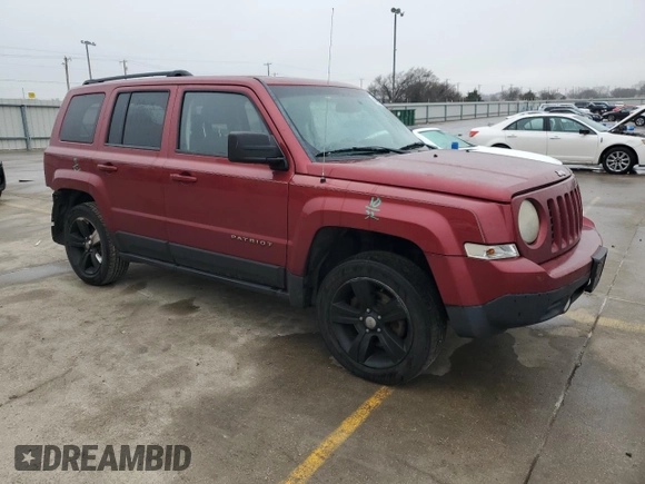 2014 Jeep Patriot Latitude with VIN 1C4NJPFA8ED818233, listed as a Copart auction lot 43947895 with 142,474 mi miles and Salvage Title. Bid and sale history available at carsss.com. Image 4.