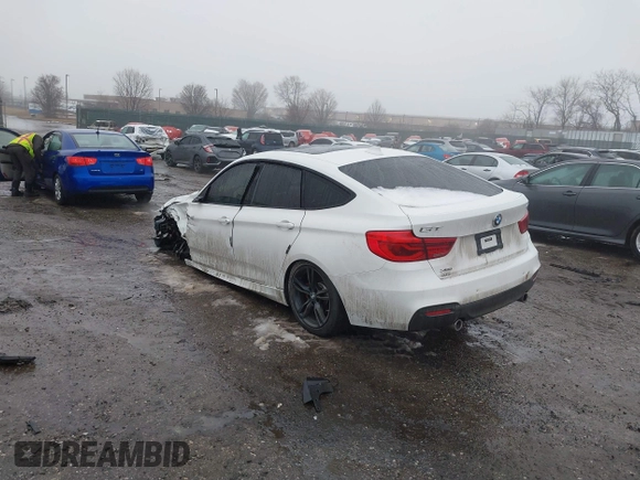 2017 BMW 3 Series z VIN WBA8Y3C32HG451028, wystawiony jako IAAI lot #41552648 z przebiegiem Nie podano mil oraz . Historia ofert i sprzedaży dostępna na DreamBid. Obrazek 3.