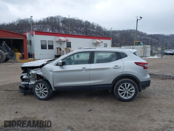 2020 Nissan Rogue Sport SL with VIN JN1BJ1CW5LW390349, listed as a IAAI auction lot 41432049 with 35,028 mi miles. Bid and sale history available at carsss.com. Image 15.