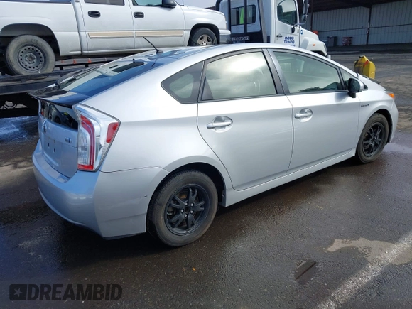 2015 Toyota Prius Four with VIN JTDKN3DUXF0482915, listed as a IAAI auction lot 41827372 with 125,830 mi miles. Bid and sale history available at carsss.com. Image 4.