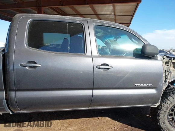 2011 Toyota Tacoma with VIN 3TMMU4FN0BM032561, listed as a IAAI auction lot 41190472 with 188,862 mi miles and . Bid and sale history available at DreamBid. Image 14.