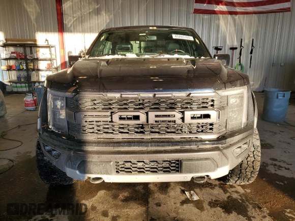 2022 Ford F-150 Raptor with VIN 1FTFW1RGXNFA87263, listed as a Copart auction lot 45265165 with 33,264 mi miles and Salvage Title. Bid and sale history available at carsss.com. Image 5.