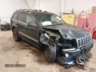2007 Jeep Grand Cherokee Overland with VIN 1J8HR68277C510672, listed as a IAAI auction lot 42348020 with 232,472 mi miles and . Bid and sale history available at DreamBid. Image 1.