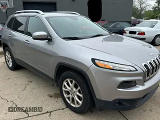2016 Jeep Cherokee Latitude z VIN 1C4PJMCS5GW294339, wystawiony jako Copart lot #60134805 z przebiegiem 145 528 mil mil oraz Czysty tytuł • Clean title. Historia ofert i sprzedaży dostępna na DreamBid. Obrazek 1.