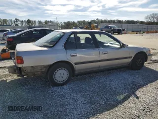 1991 Honda Accord LX with VIN JHMCB765XMC099044, listed as a Copart auction lot 42520935 with 165,870 mi miles and Salvage Title. Bid and sale history available at carsss.com. Image 3.