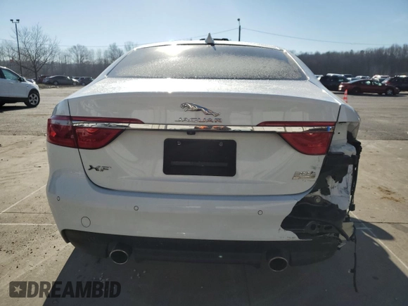 2018 Jaguar XF 30t Prestige with VIN SAJBK4GX4JCY73331, listed as a Copart auction lot 43069184 with 17,046 mi miles. Bid and sale history available at carsss.com. Image 6.