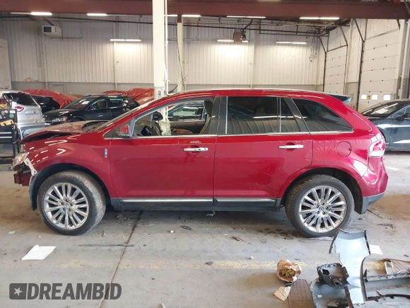 2013 Lincoln MKX with VIN 2LMDJ6JK2DBL05828, listed as a IAAI auction lot 41871126 with 97,094 mi miles. Bid and sale history available at carsss.com. Image 15.