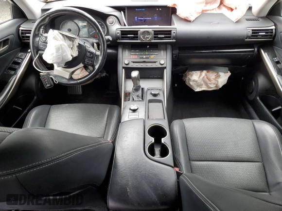 2020 Lexus IS 300 z VIN JTHAA1D26L5101343, wystawiony jako Copart lot #88799685 z przebiegiem 95 947 mil mil oraz Szkoda całkowita • Salvage title. Historia ofert i sprzedaży dostępna na DreamBid. Obrazek 8.