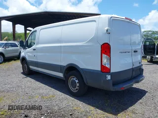 2018 Ford Transit z VIN 1FTYR1YM9JKB43850, wystawiony jako IAAI lot #42151963 z przebiegiem 72 286 mil mil oraz . Historia ofert i sprzedaży dostępna na DreamBid. Obrazek 3.