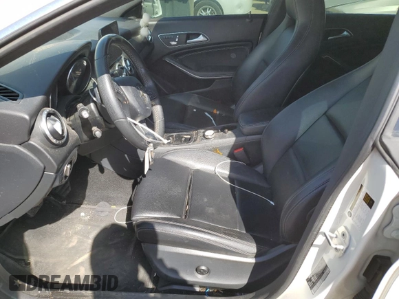 2018 Mercedes-Benz CLA 250 with VIN WDDSJ4GB4JN585633, listed as a Copart auction lot 48503485 with 71,954 mi miles and Salvage Title. Bid and sale history available at DreamBid. Image 7.