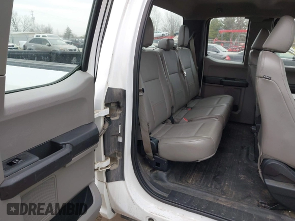 2015 Ford F-150 XL with VIN 1FTEX1C89FFC28643, listed as a IAAI auction lot 41740605 with 317,438 mi miles. Bid and sale history available at carsss.com. Image 8.