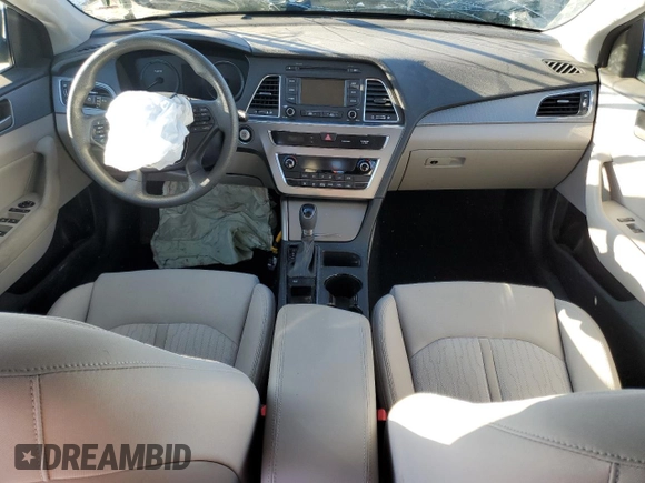 2016 Hyundai Sonata Hybrid SE with VIN KMHE24L17GA037672, listed as a Copart auction lot 38761553 with 47,885 mi miles. Bid and sale history available at carsss.com. Image 8.