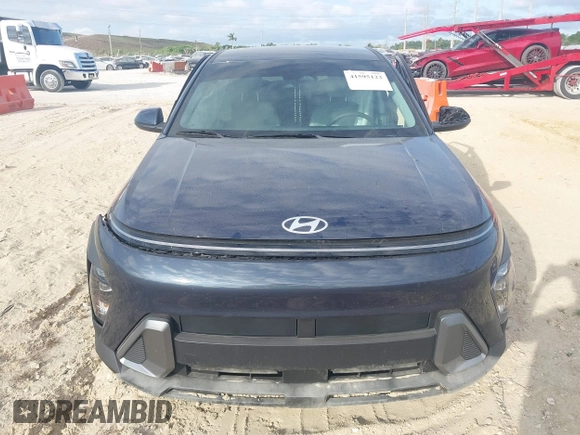 2025 Hyundai Kona SE with VIN KM8HA3AB4SU236501, listed as a IAAI auction lot 41595123 with 3,697 mi miles. Bid and sale history available at carsss.com. Image 12.