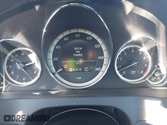 2010 Mercedes-Benz E-Class E 550 with VIN WDDKJ7CBXAF019381, listed as a IAAI auction lot 41392705 with 76,082 mi miles. Bid and sale history available at carsss.com. Image 7.