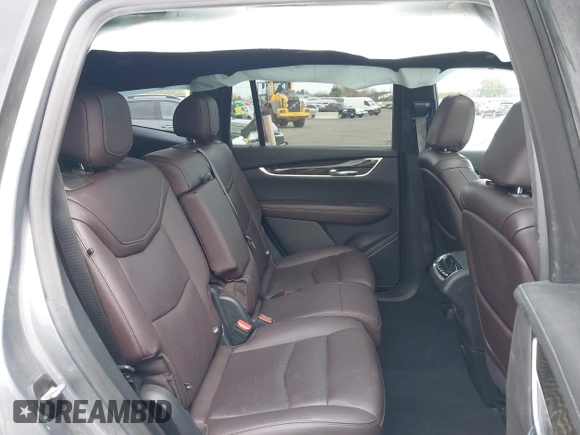 2021 Cadillac XT6 Premium Luxury with VIN 1GYKPDRS2MZ228111, listed as a IAAI auction lot 41671112 with 45,980 mi miles. Bid and sale history available at carsss.com. Image 8.