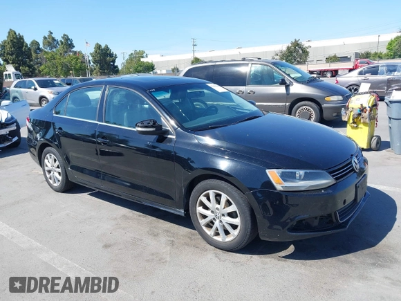 2014 Volkswagen Jetta SE with VIN 3VWD17AJ9EM372677, listed as a IAAI auction lot 42406449 with 266,331 mi miles and . Bid and sale history available at DreamBid. Image 1.