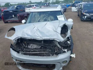 2011 MINI Hardtop with VIN WMWSU3C5XBT092450, listed as a IAAI auction lot 42409929 with 168,528 mi miles and . Bid and sale history available at DreamBid. Image 12.