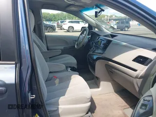 2014 Toyota Sienna LE AAS with VIN 5TDKK3DC6ES458218, listed as a IAAI auction lot 42670342 with 79,213 mi miles and . Bid and sale history available at DreamBid. Image 5.