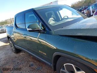 2022 Rivian R1T Adventure Package with VIN 7FCTGAAA2NN006098, listed as a IAAI auction lot 41172815 with 1 mi miles. Bid and sale history available at carsss.com. Image 13.