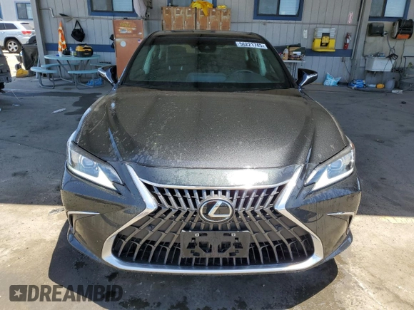 2023 Lexus ES 300h with VIN 58ADA1C18PU034705, listed as a Copart auction lot 56221745 with 43,267 mi miles and Salvage title. Bid and sale history available at DreamBid. Image 5.