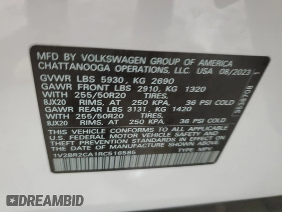 2024 Volkswagen Atlas SEL with VIN 1V2BR2CA1RC516585, listed as a Copart auction lot 44335095 with 17,611 mi miles and Clean title. Bid and sale history available at DreamBid. Image 13.