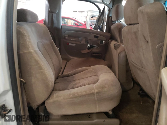2002 Chevrolet Suburban LS with VIN 1GNFK16Z12J326815, listed as a Copart auction lot 63348745 with 296,618 mi miles and Salvage title. Bid and sale history available at DreamBid. Image 11.