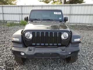 2022 Jeep Wrangler Unlimited Sport with VIN 1C4HJXDNXNW199299, listed as a Copart auction lot 67140934 with 30,996 mi miles and Salvage Title. Bid and sale history available at DreamBid. Image 5.