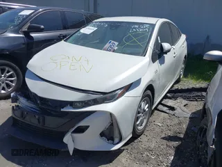 2017 Toyota Prius Plus z VIN JTDKARFP5H3052149, wystawiony jako IAAI lot #41803408 z przebiegiem Nie podano mil oraz . Historia ofert i sprzedaży dostępna na DreamBid. Obrazek 16.