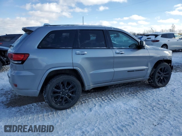 2018 Jeep Grand Cherokee Altitude z VIN 1C4RJFAG6JC452988, wystawiony jako Copart lot #88226035 z przebiegiem 120 015 mil mil oraz Szkoda całkowita • Salvage title. Historia ofert i sprzedaży dostępna na DreamBid. Obrazek 3.