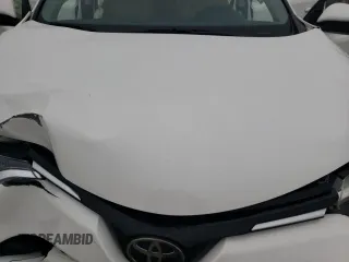 2017 Toyota RAV4 XLE with VIN JTMWFREV1HD098512, listed as a Copart auction lot 44060895 with 135,201 mi miles and Clean Title. Bid and sale history available at carsss.com. Image 14.