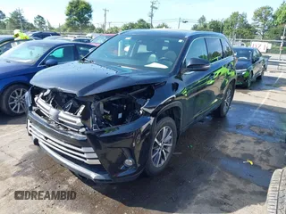2017 Toyota Highlander XLE with VIN 5TDJZRFH3HS417049, listed as a IAAI auction lot 42535954 with 136,639 mi miles and . Bid and sale history available at DreamBid. Image 18.