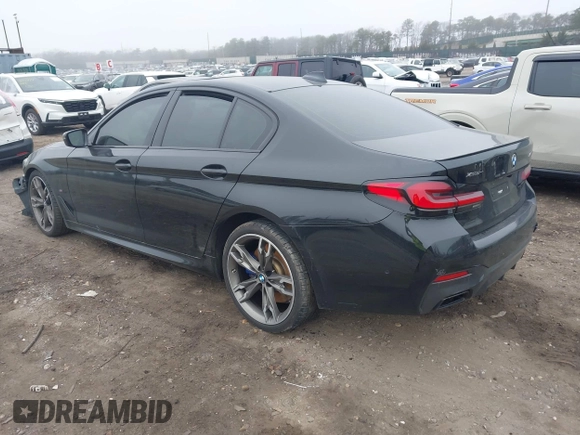 2022 BMW 5 Series M550i xDrive z VIN WBA13BK01NCH76521, wystawiony jako IAAI lot #41904437 z przebiegiem Nie podano mil oraz . Historia ofert i sprzedaży dostępna na DreamBid. Obrazek 3.