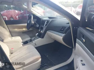 2014 Subaru Legacy 2.5i z VIN 4S3BMBA63E3027520, wystawiony jako IAAI lot #42358893 z przebiegiem 115 209 mil mil oraz . Historia ofert i sprzedaży dostępna na DreamBid. Obrazek 5.