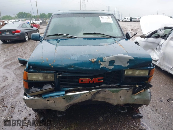 1995 GMC Suburban with VIN 1GDFK16K8SJ741041, listed as a IAAI auction lot 42315676 with 159,312 mi miles and . Bid and sale history available at DreamBid. Image 12.