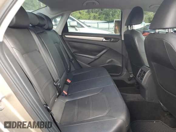 2015 Volkswagen Passat SE с VIN 1VWBS7A39FC063364, выставлен на аукционе Copart как лот 69635734 с пробегом 143 658 миль миль и Списание • Salvage title. История ставок и продаж доступна на DreamBid. Изображение 10.