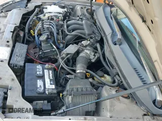 2004 Ford Taurus SE z VIN 1FAFP53U84A190055, wystawiony jako IAAI lot #43376414 z przebiegiem 105 397 mil mil oraz . Historia ofert i sprzedaży dostępna na DreamBid. Obrazek 13.