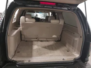 2003 Chevrolet Suburban Z71 with VIN 3GNFK16Z33G275630, listed as a IAAI auction lot 41937310 with 224,207 mi miles. Bid and sale history available at carsss.com. Image 18.