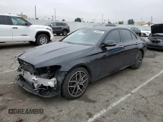 2022 Mercedes-Benz E 350 z VIN W1KZF8DB6NB098663, wystawiony jako Copart lot #50829005 z przebiegiem 37 548 mil mil oraz Szkoda całkowita • Salvage title. Historia ofert i sprzedaży dostępna na DreamBid. Obrazek 1.