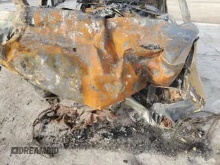 2002 Chevrolet Silverado 1500HD LT z VIN 1GCGK13U02F246396, wystawiony jako Copart lot #85023234 z przebiegiem Nie podano mil oraz Szkoda całkowita • Salvage title. Historia ofert i sprzedaży dostępna na DreamBid. Obrazek 11.