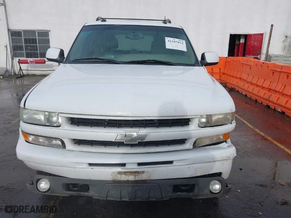 2003 Chevrolet Suburban LT with VIN 3GNFK16Z83G319699, listed as a IAAI auction lot 41107812 with NaN miles. Bid and sale history available at carsss.com. Image 12.