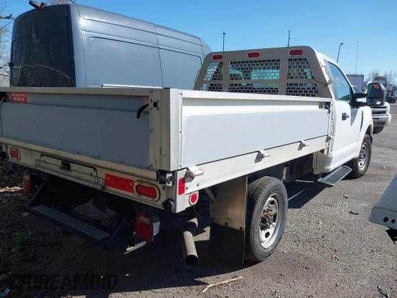 2017 Ford Super Duty F-250 SRW XL with VIN 1FDBF2A64HEC99847, listed as a IAAI auction lot 41982748 with 88,368 mi miles. Bid and sale history available at carsss.com. Image 4.