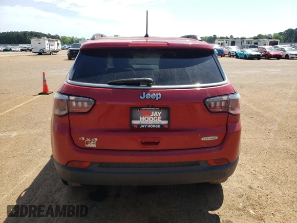 2018 Jeep Compass Latitude с VIN 3C4NJDBB6JT136582, выставлен на аукционе Copart как лот 52348985 с пробегом Не указан миль и Списание • Salvage title. История ставок и продаж доступна на DreamBid. Изображение 6.